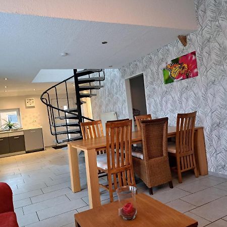 Kniepwiekerhof Neukamperfehn Exteriör bild