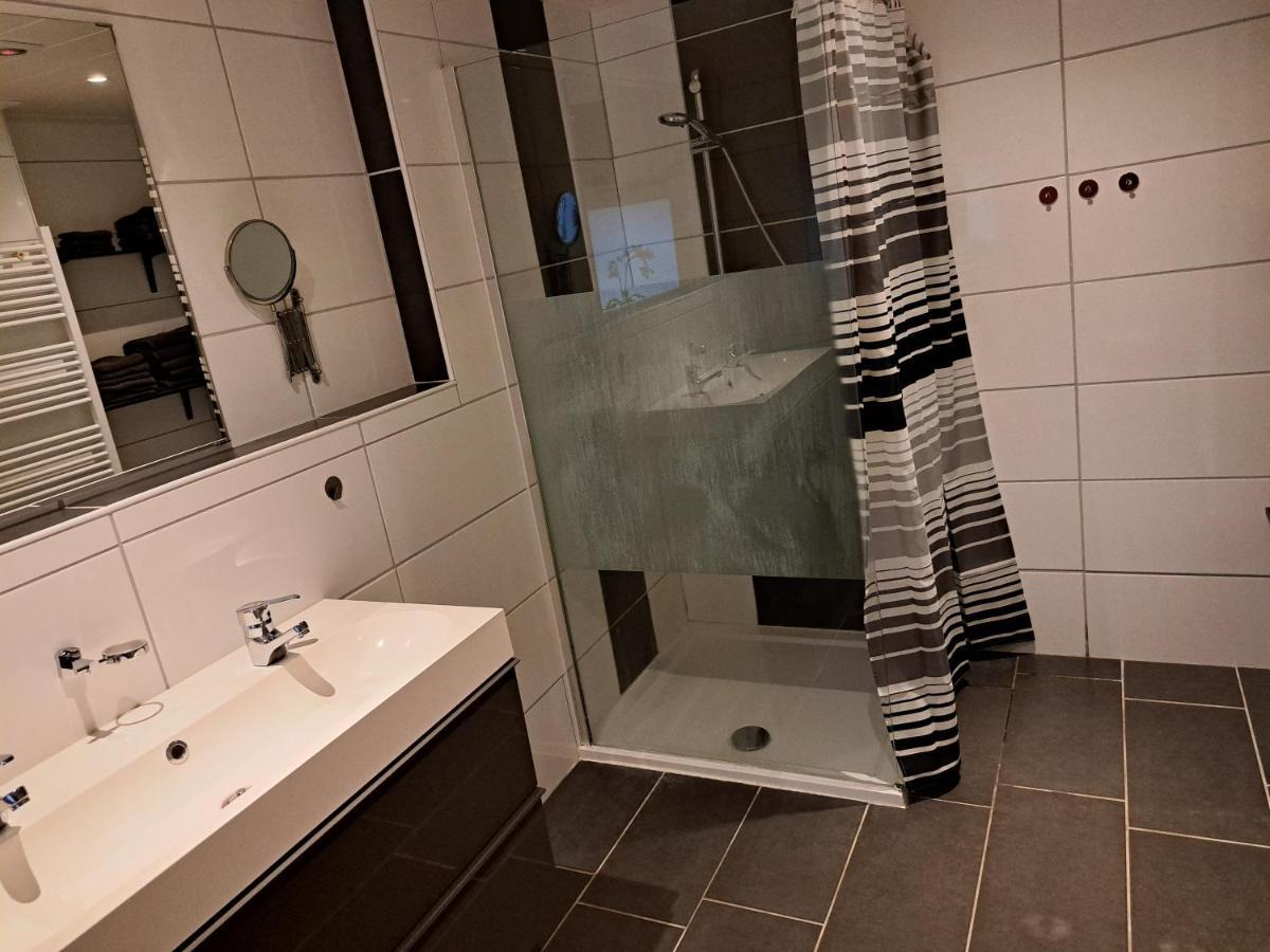 Kniepwiekerhof Neukamperfehn Exteriör bild